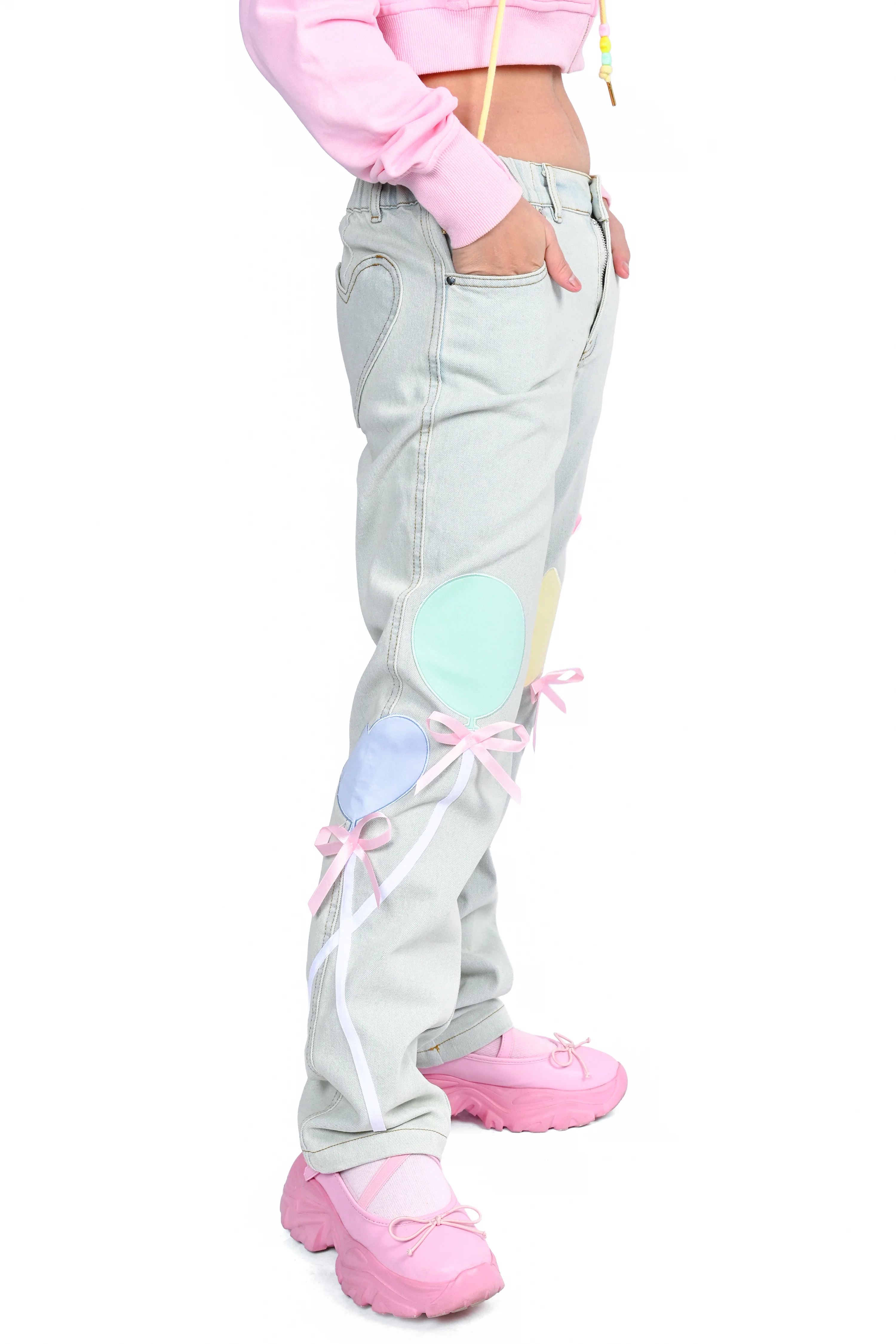 Fitted Bailee Balloon Jeans - Light Wash - Image 6